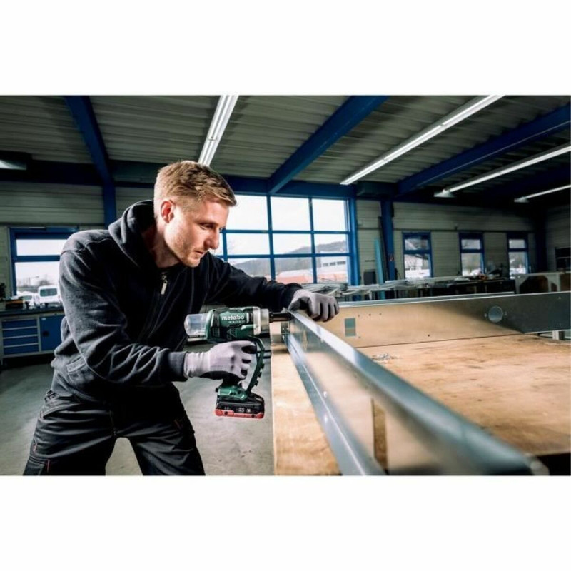 Parafusadeira elétrica Metabo NP 18 LTX