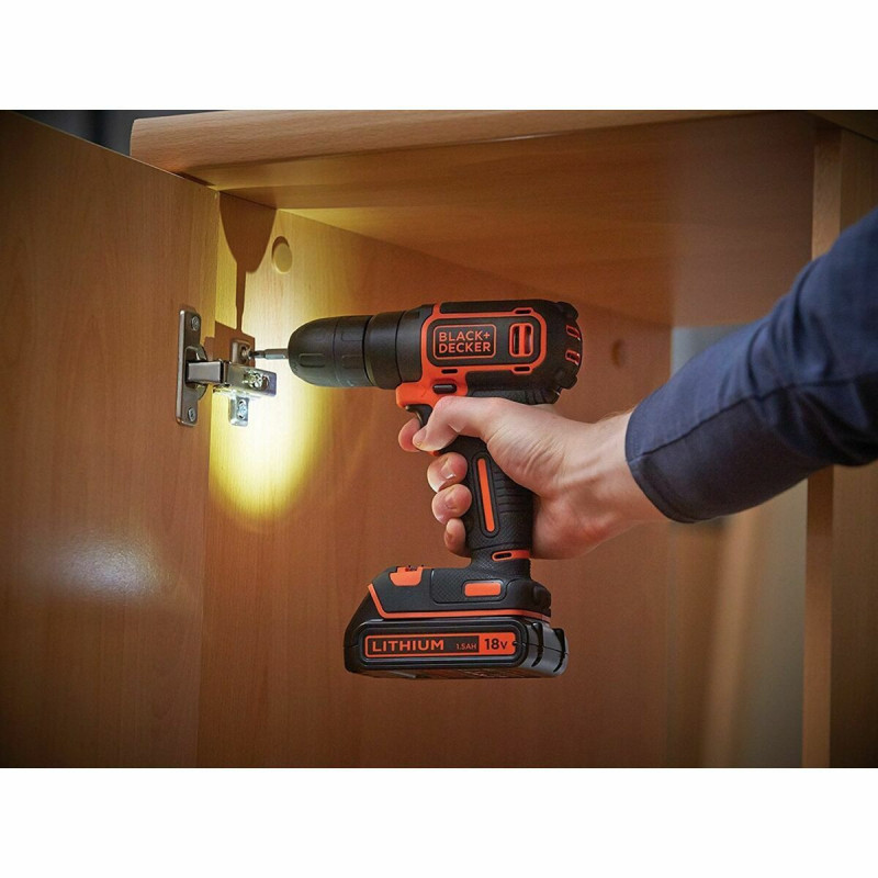 Parafusadeira elétrica Black & Decker CDC18BAFC-QW